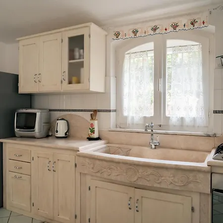 Casa Matilde بيت للعطل أروسييْ